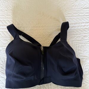 Wireless Front-Zip Sports Bra - Black